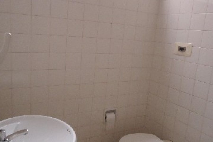 Sala com 21m², no bairro Centro em Caxias do Sul para Alugar