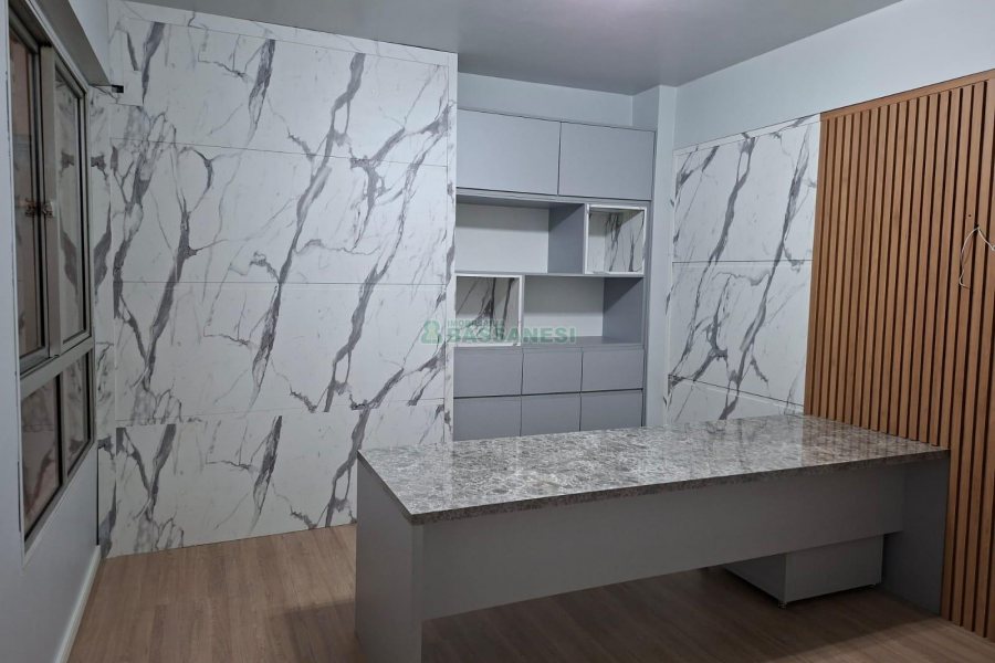 Sala com 19m², no bairro Centro em Caxias do Sul para Alugar