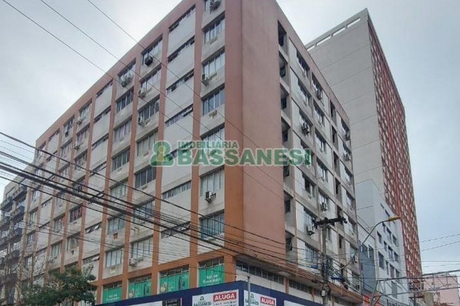Sala com 19m², no bairro Centro em Caxias do Sul para Alugar