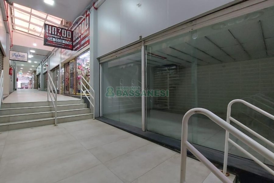 Sala com 115m², no bairro Centro em Caxias do Sul para Alugar