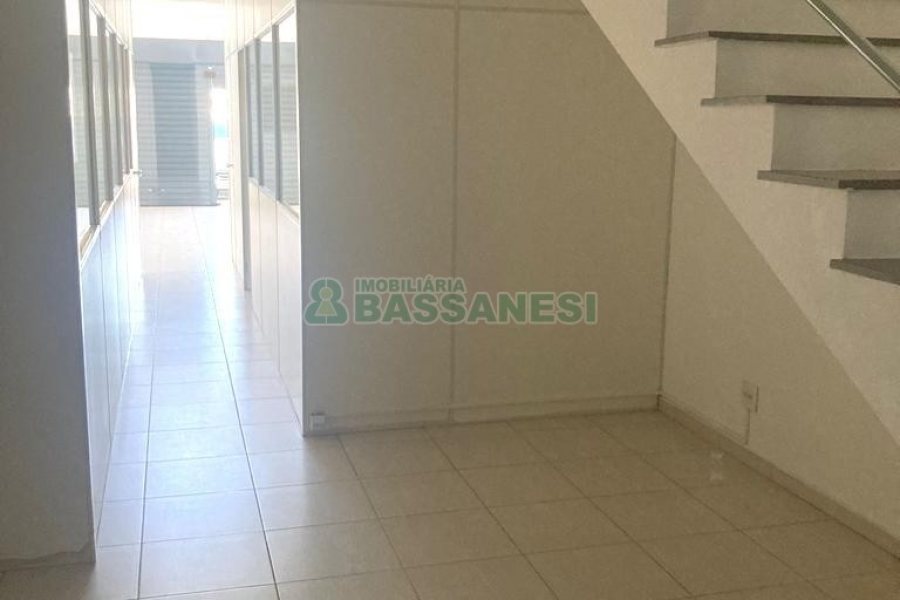 Loja com 149m², no bairro Pio X em Caxias do Sul para Alugar