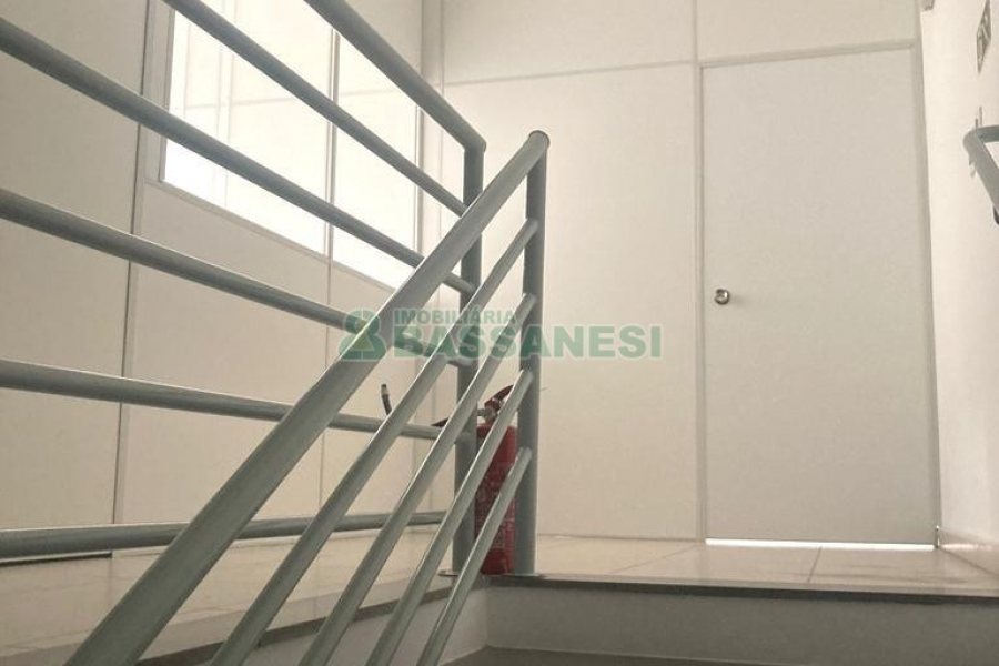 Loja com 149m², no bairro Pio X em Caxias do Sul para Alugar