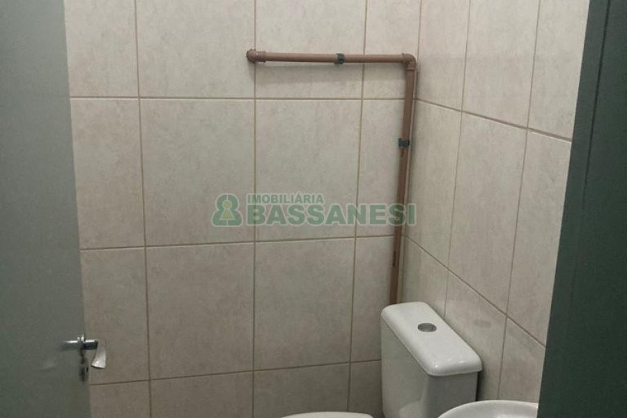 Loja com 149m², no bairro Pio X em Caxias do Sul para Alugar