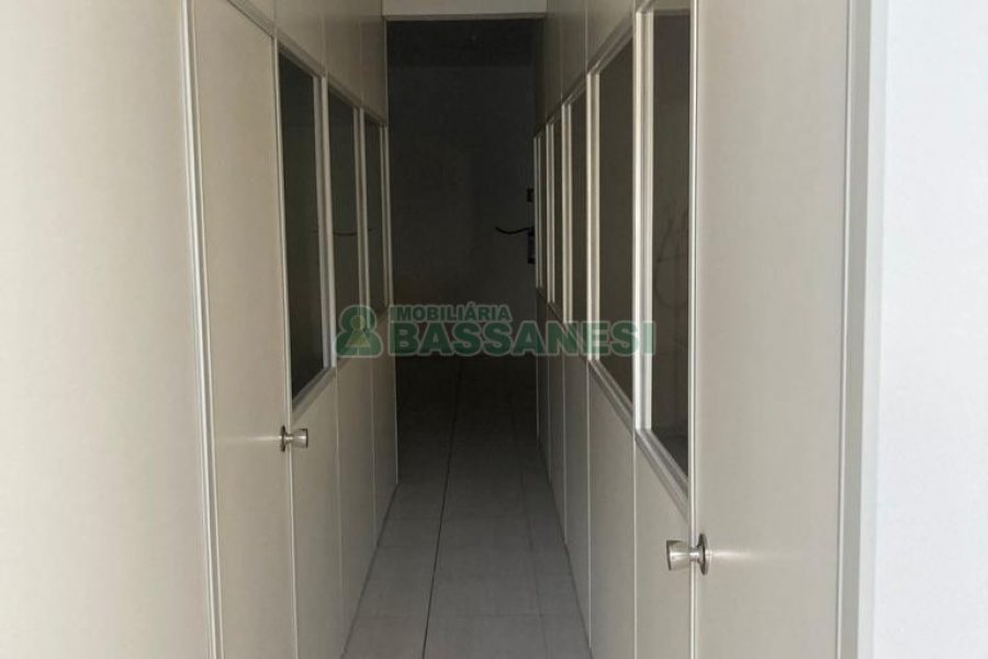 Loja com 149m², no bairro Pio X em Caxias do Sul para Alugar