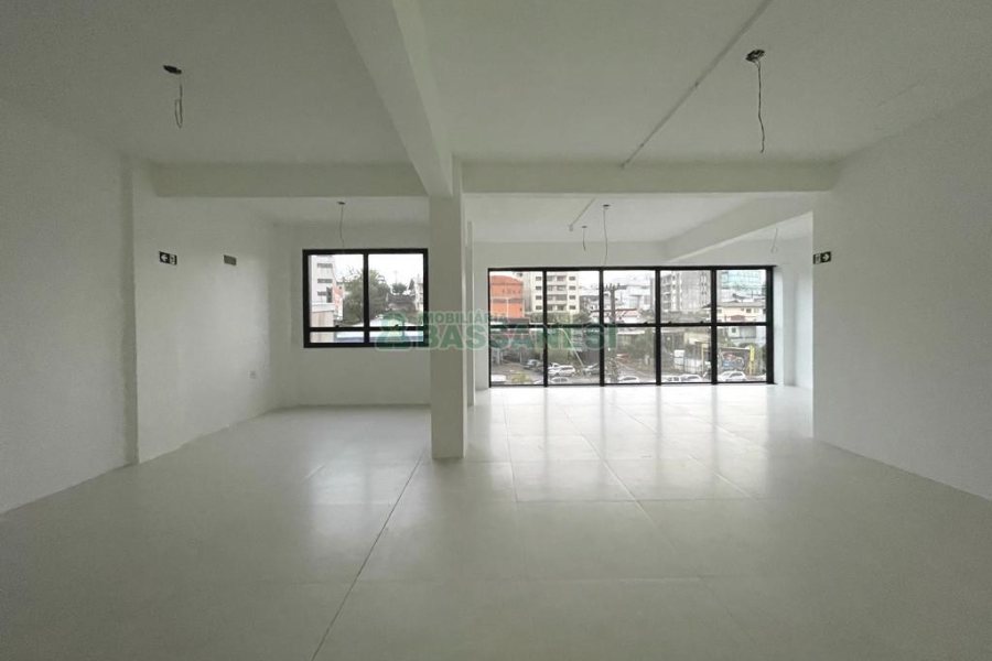 Sala com 70m², no bairro Interlagos em Caxias do Sul para Alugar
