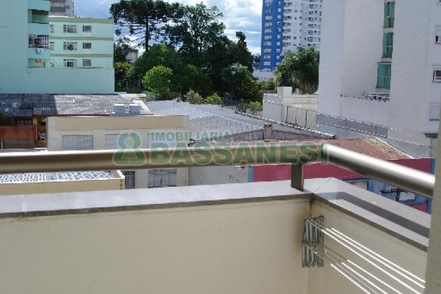 Apto Mobiliado com 40m², 1 dormitório, 1 vaga, no bairro São Pelegrino em Caxias do Sul para Comprar