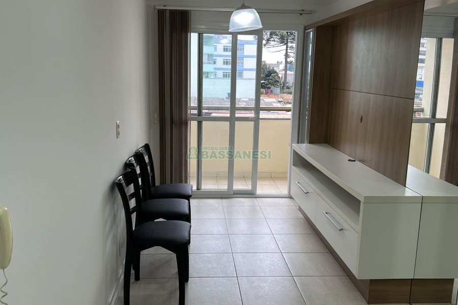Apto Mobiliado com 34m², 1 dormitório, 1 vaga, no bairro São Pelegrino em Caxias do Sul para Alugar ou Comprar