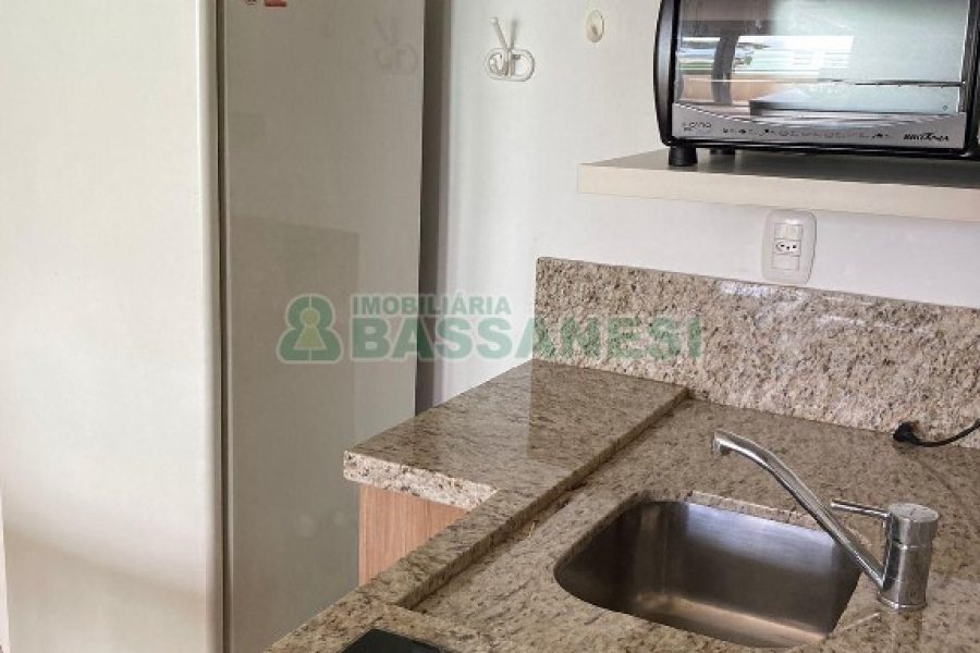 Apto Mobiliado com 34m², 1 dormitório, 1 vaga, no bairro São Pelegrino em Caxias do Sul para Alugar