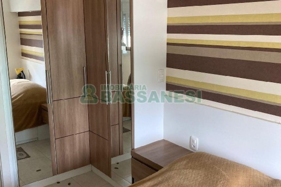 Apto Mobiliado com 34m², 1 dormitório, 1 vaga, no bairro São Pelegrino em Caxias do Sul para Alugar