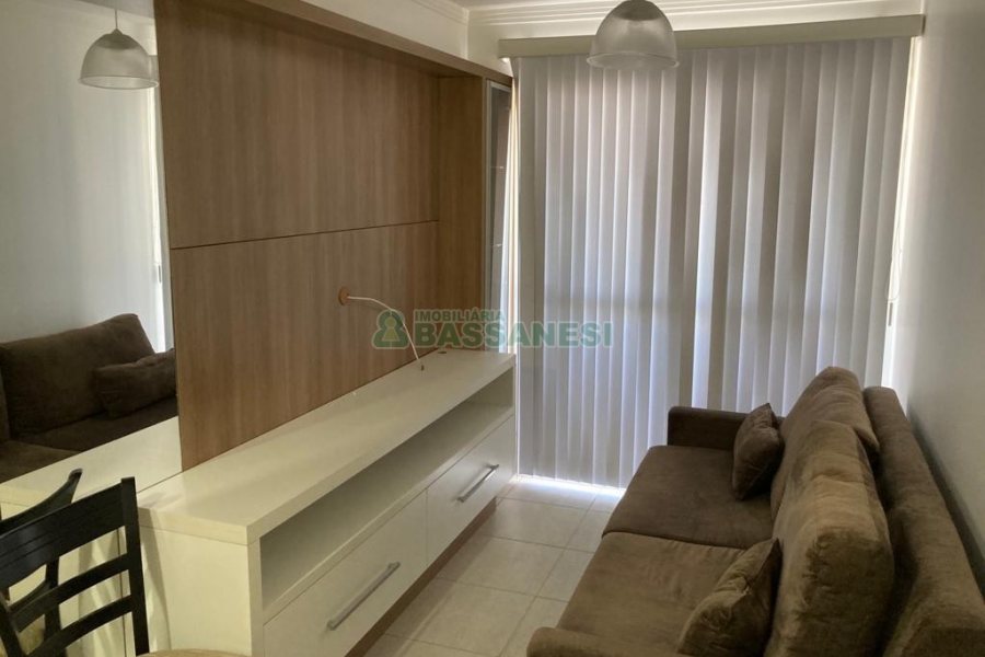Apto Mobiliado com 34m², 1 dormitório, 1 vaga, no bairro São Pelegrino em Caxias do Sul para Alugar