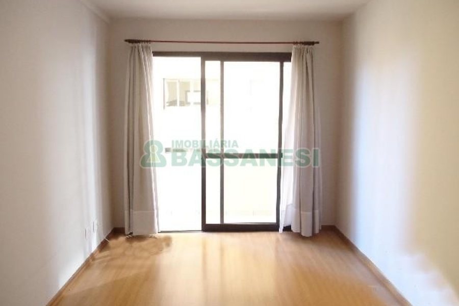 Apartamento com 50m², 1 dormitório, 1 vaga, no bairro Centro em Caxias do Sul para Alugar