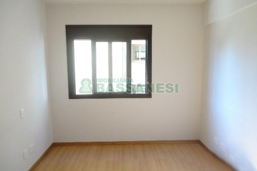 Apartamento com 50m², 1 dormitório, 1 vaga, no bairro Centro em Caxias do Sul para Alugar