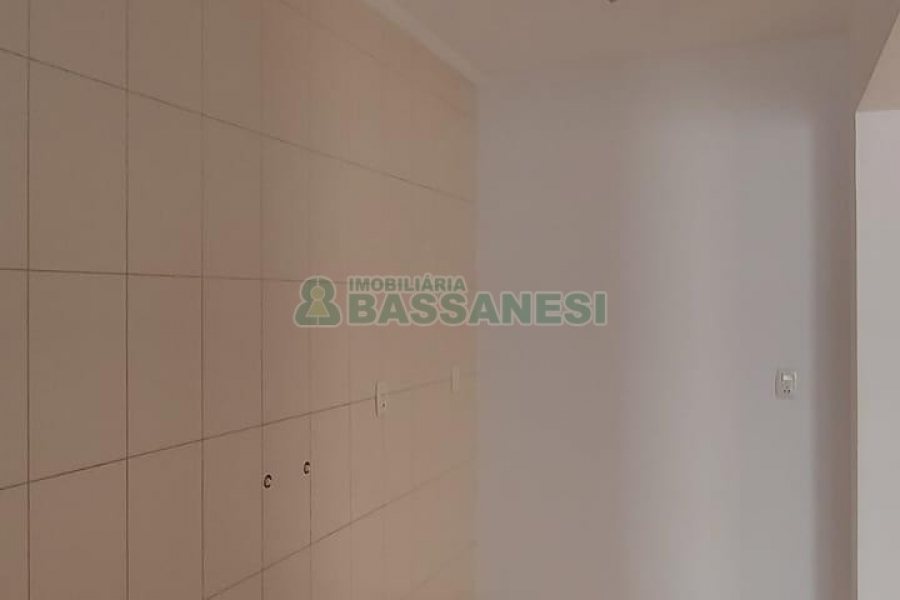 Apartamento com 50m², 1 dormitório, 1 vaga, no bairro Centro em Caxias do Sul para Alugar