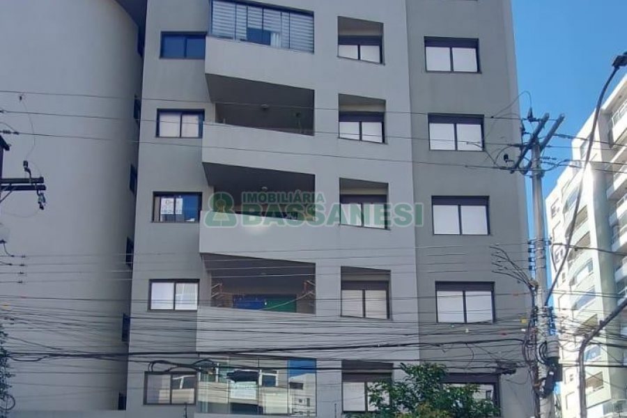 Apartamento com 50m², 1 dormitório, 1 vaga, no bairro Centro em Caxias do Sul para Alugar