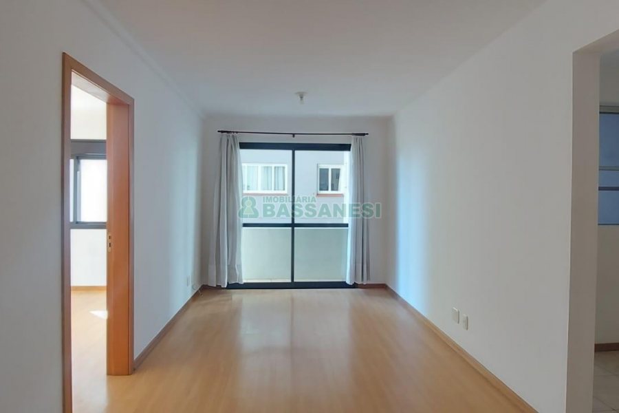 Apartamento com 50m², 1 dormitório, 1 vaga, no bairro Centro em Caxias do Sul para Alugar