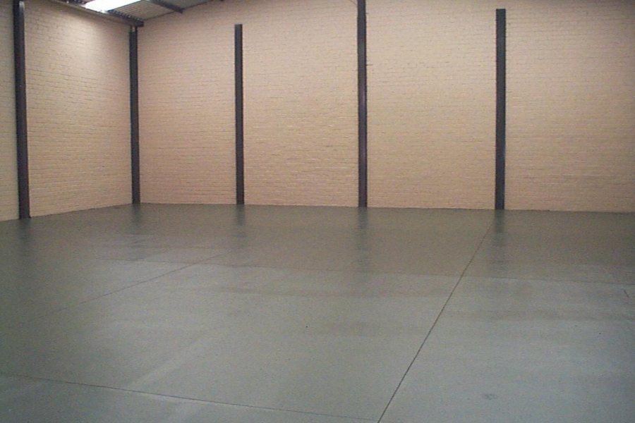 Pavilhão com 300m², no bairro São José em Caxias do Sul para Alugar