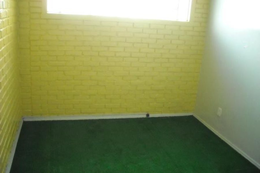 Casa Comercial com 302m², 4 dormitórios, no bairro Centro em Caxias do Sul para Comprar