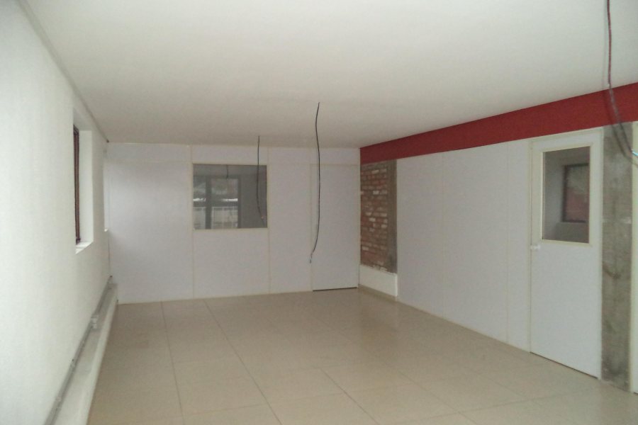 Terreno com 550m², 1 vaga, no bairro Centro em Caxias do Sul para Alugar