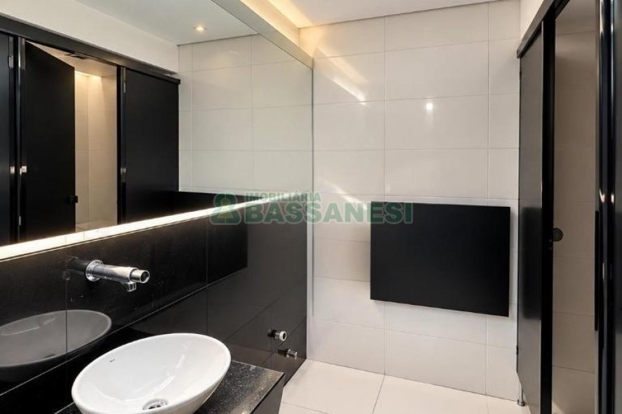 Loja com 125m², no bairro São Pelegrino em Caxias do Sul para Alugar