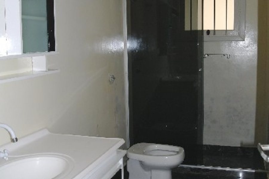 Casa com 157m², 3 dormitórios, 3 vagas, no bairro Santa Catarina em Caxias do Sul para Comprar