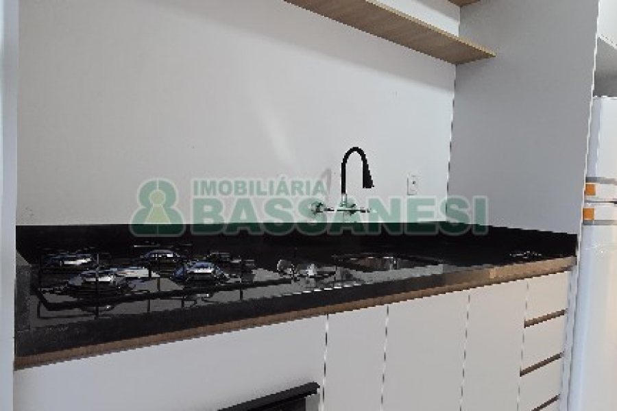 Apartamento com 88m², 3 dormitórios, 1 vaga, no bairro Lourdes em Caxias do Sul para Comprar