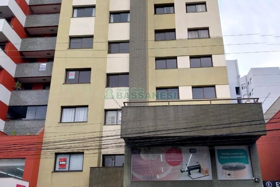 Apto Mobiliado com 62m², 1 dormitório, 1 vaga, no bairro Lourdes em Caxias do Sul para Alugar