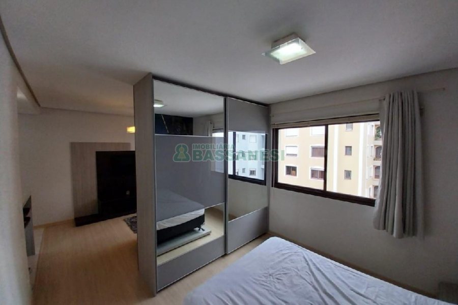 Apto Mobiliado com 62m², 1 dormitório, 1 vaga, no bairro Lourdes em Caxias do Sul para Alugar