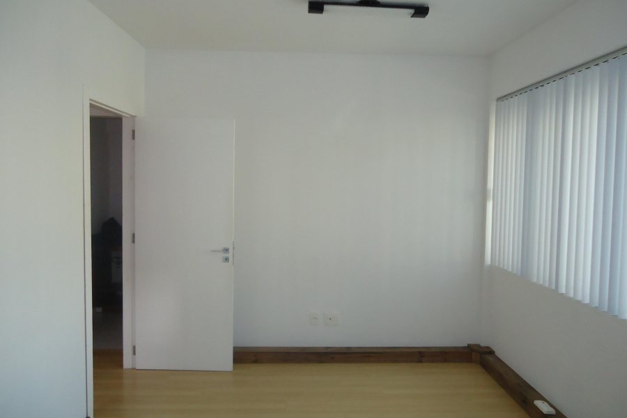 Sala com 35m², 1 vaga, no bairro Centro em Caxias do Sul para Comprar
