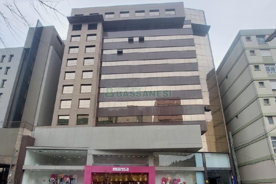 Sala com 80m², no bairro Centro em Caxias do Sul para Alugar