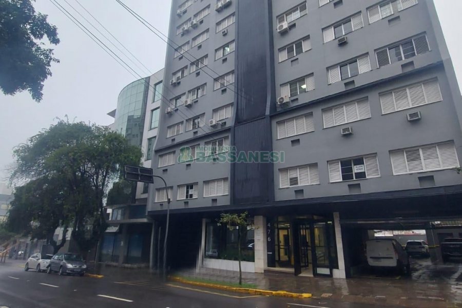 Sala com 50m², no bairro Centro em Caxias do Sul para Alugar