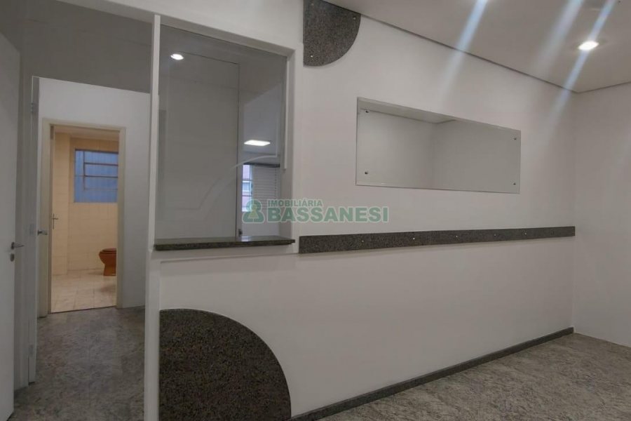 Sala com 50m², no bairro Centro em Caxias do Sul para Alugar