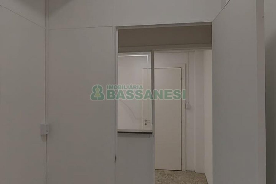 Sala com 50m², no bairro Centro em Caxias do Sul para Alugar
