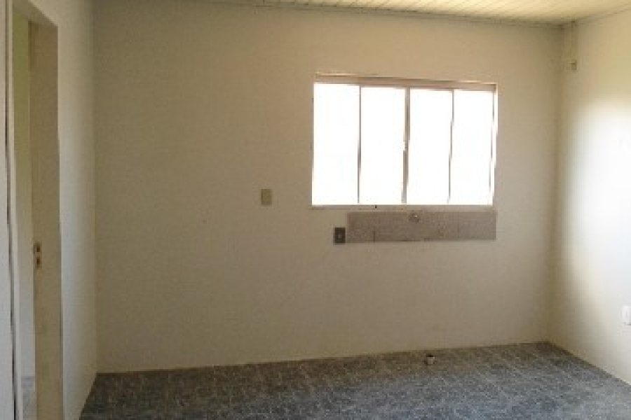 Casa com 180m², 3 dormitórios, 2 vagas, no bairro Desvio Rizzo em Caxias do Sul para Comprar