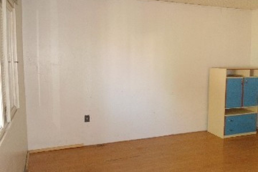 Casa com 180m², 3 dormitórios, 2 vagas, no bairro Desvio Rizzo em Caxias do Sul para Comprar