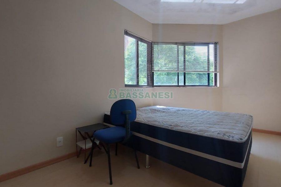 Apto Mobiliado com 44m², 1 dormitório, 1 vaga, no bairro Centro em Caxias do Sul para Alugar