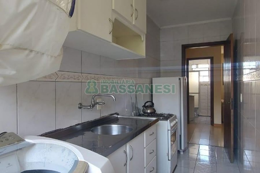 Apto Mobiliado com 44m², 1 dormitório, 1 vaga, no bairro Centro em Caxias do Sul para Alugar