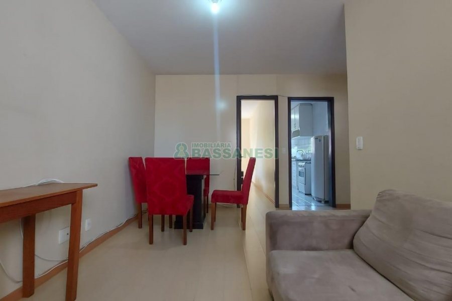 Apto Mobiliado com 44m², 1 dormitório, 1 vaga, no bairro Centro em Caxias do Sul para Alugar