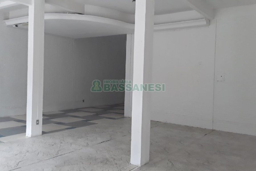 Predio com 539m², 4 vagas, no bairro Centro em Caxias do Sul para Comprar