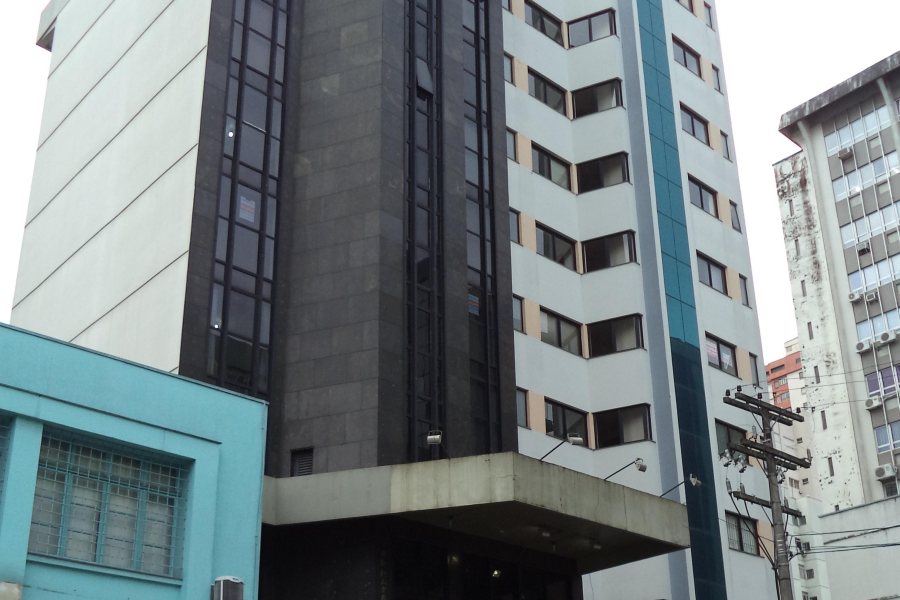 Sala com 50m², no bairro Centro em Caxias do Sul para Alugar