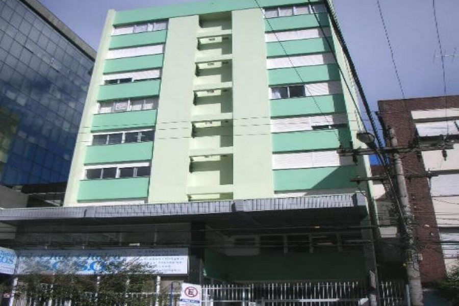 Kitinete com 40m², 1 dormitório, no bairro Centro em Caxias do Sul para Alugar