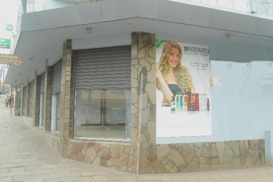 Loja com 65m², no bairro Rio Branco em Caxias do Sul para Alugar