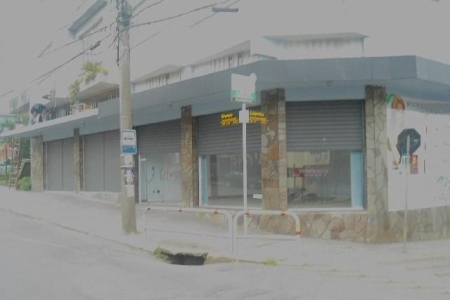 Loja com 65m², no bairro Rio Branco em Caxias do Sul para Alugar