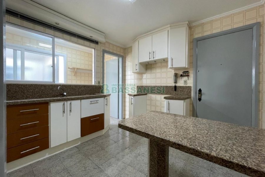 Apartamento com 100m², 2 dormitórios, 1 vaga, no bairro Cristo Redentor em Caxias do Sul para Alugar