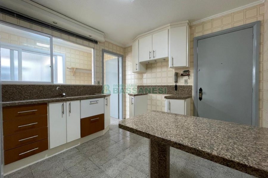 Apartamento com 100m², 2 dormitórios, 1 vaga, no bairro Cristo Redentor em Caxias do Sul para Alugar