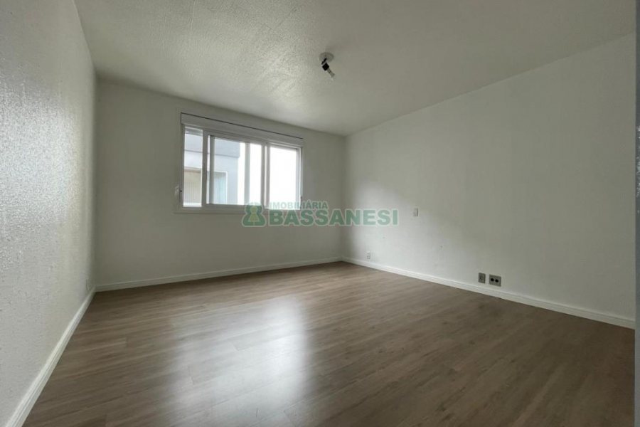 Apartamento com 100m², 2 dormitórios, 1 vaga, no bairro Cristo Redentor em Caxias do Sul para Alugar