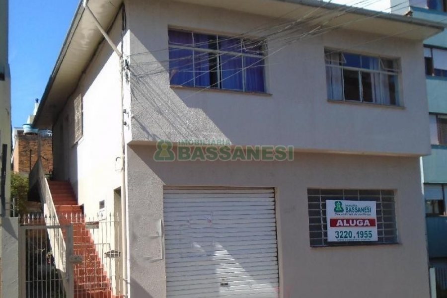 Casa com 50m², 1 dormitório, no bairro Centro em Caxias do Sul para Alugar