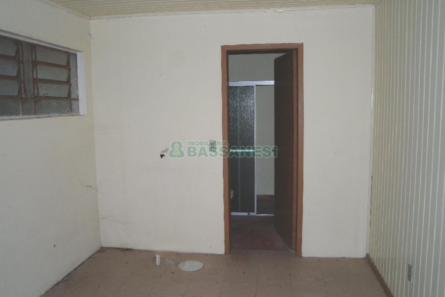 Casa com 50m², 1 dormitório, no bairro Centro em Caxias do Sul para Alugar