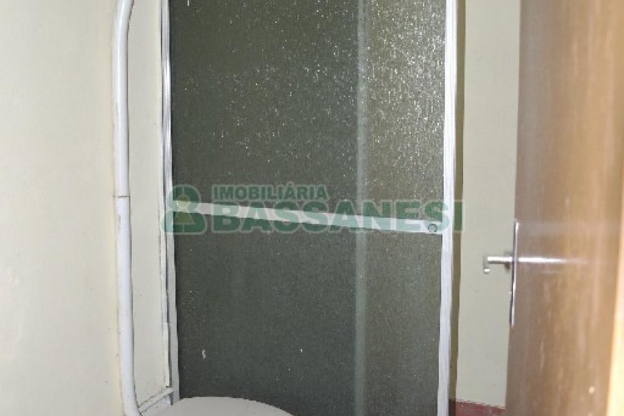 Casa com 50m², 1 dormitório, no bairro Centro em Caxias do Sul para Alugar