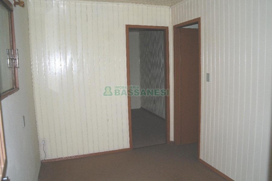 Casa com 50m², 1 dormitório, no bairro Centro em Caxias do Sul para Alugar