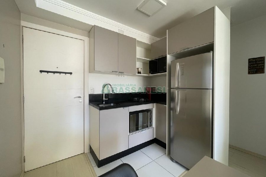Apto Mobiliado com 34m², 1 dormitório, 1 vaga, no bairro São Pelegrino em Caxias do Sul para Comprar